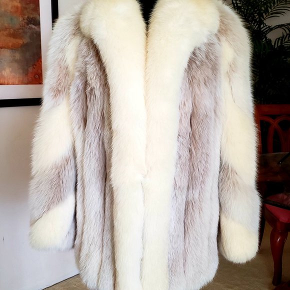 **SOLD**Vintage Blushed Dyed Fox Fur Jacket size 6 - Picture 3 of 8